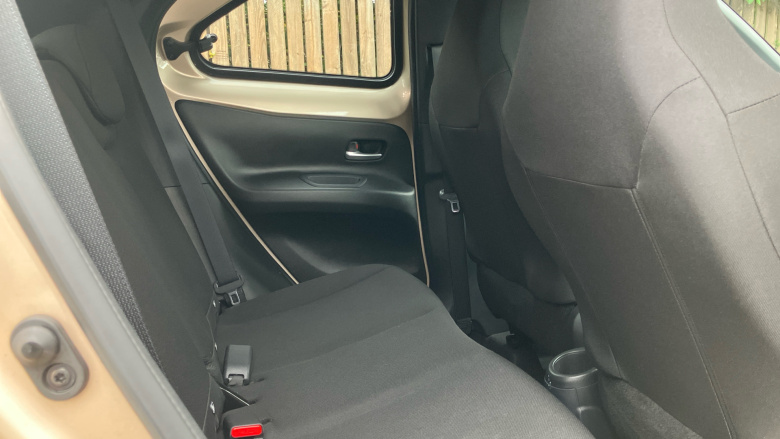 Toyota Aygo X 1.0 VVT-i Edge 5dr Petrol Hatchback